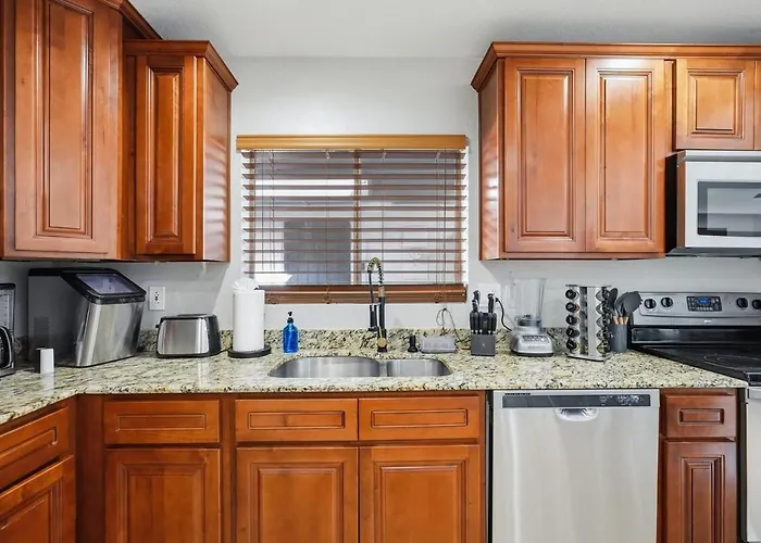 Holiday home - Heated Pool, Hot Tub, Free Coffee Free Wi-fi Scottsdale