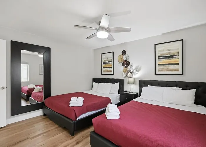 Holiday home - Heated Pool, Hot Tub, Free Coffee Free Wi-fi Scottsdale